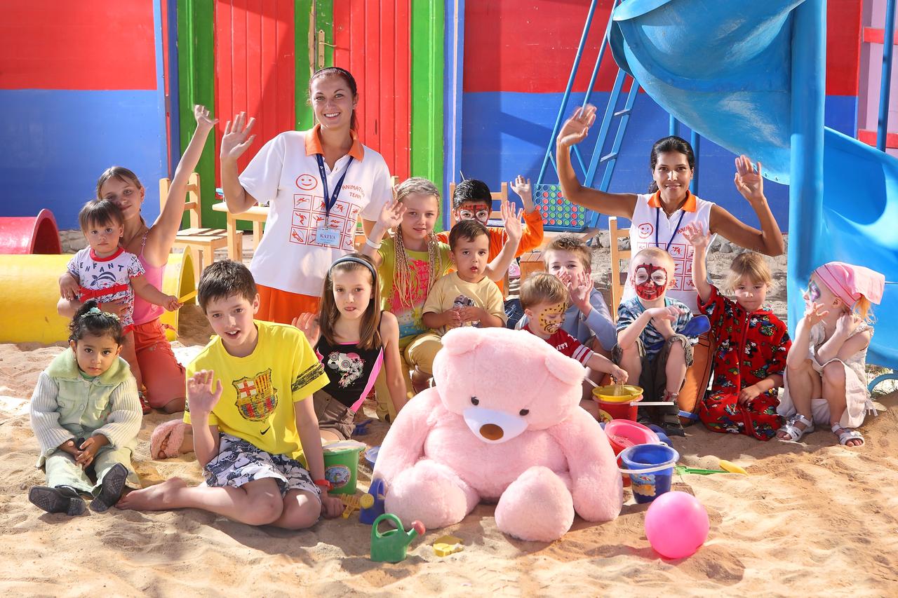 Hawaii Riviera Aqua Park Resort