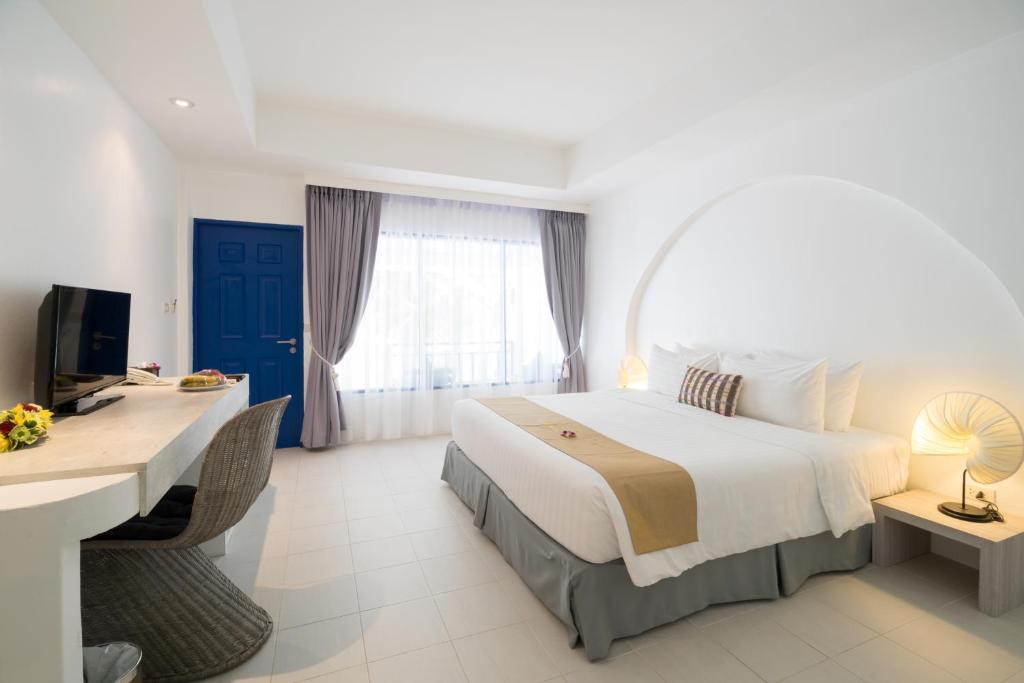 Ocean Breeze Resort Khaolak