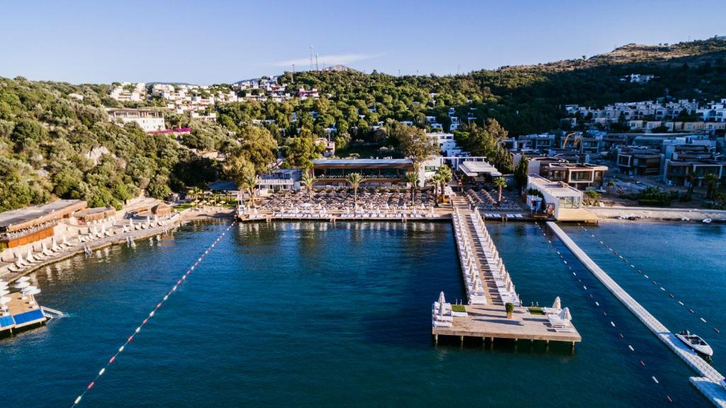 Voyage Turkbuku Hotel