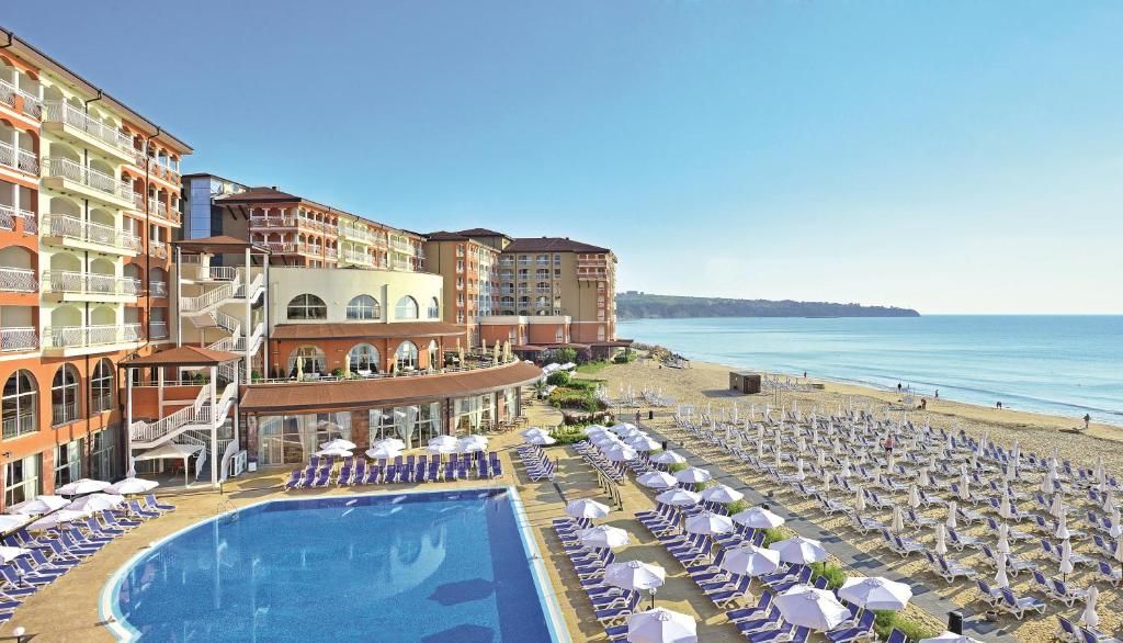 Hotel Sol Luna Bay