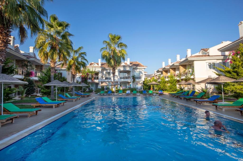 Hotel Golden Life Blue Green Residence