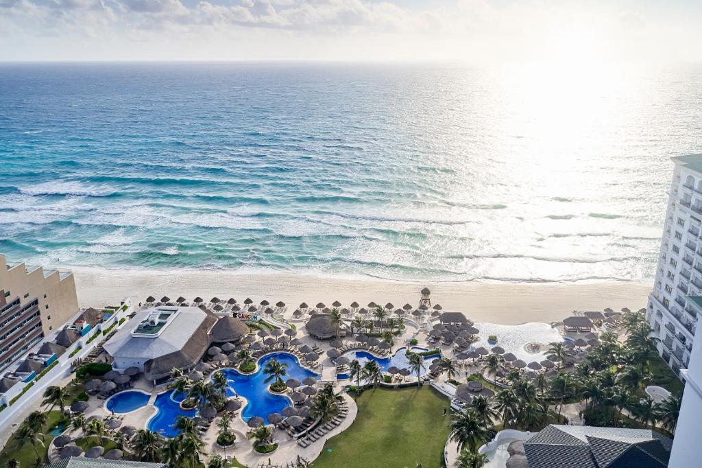 dal travel JW Marriott Cancun Resort & Spa