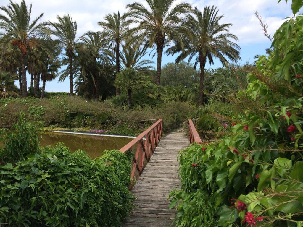 Sevenmaze Charming House