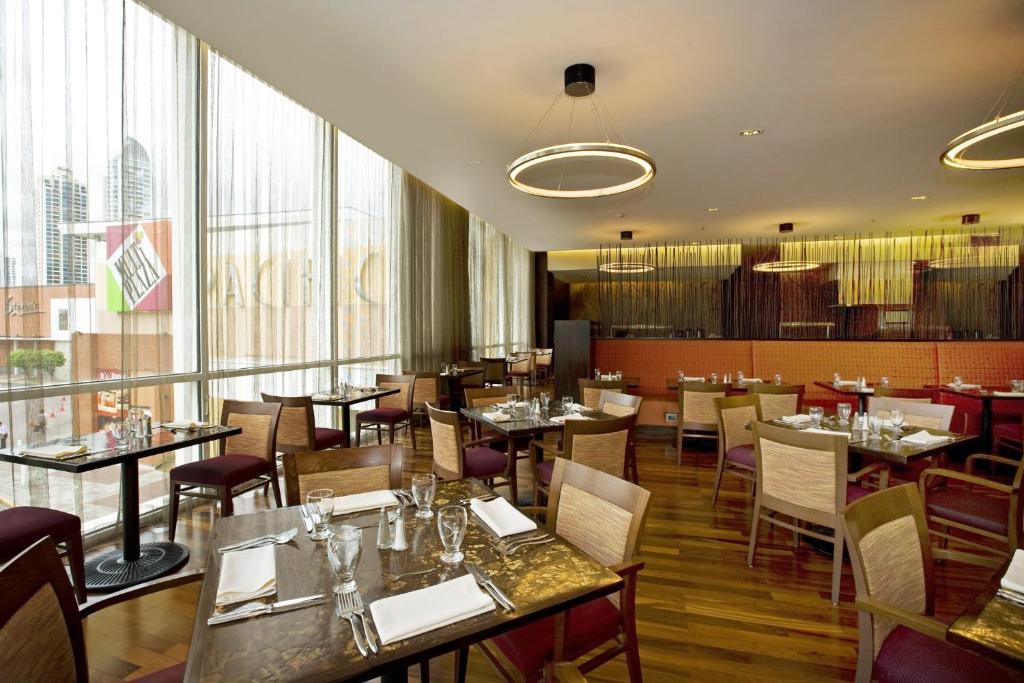 Courtyard by Marriott Panama Multiplaza Mall