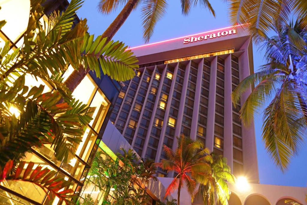dal travel Sheraton Grand Panama