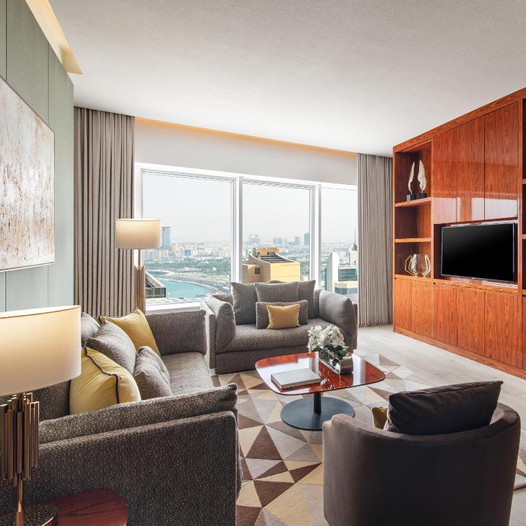 dal travel The Bentley Luxury Hotel & Suites