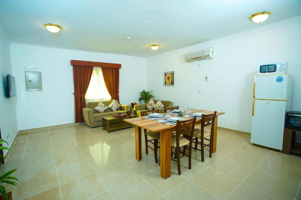 dal travel La Villa Inn Hotel