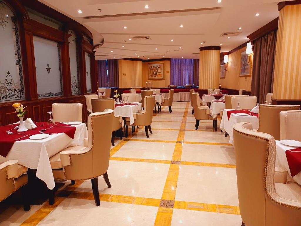 dal travel Royal Qatar Hotel