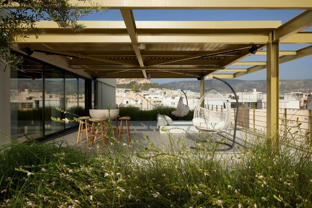 Moxy Athens City
