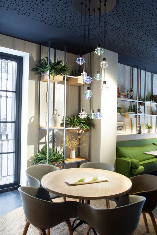 dal travel Atocha Hotel Madrid, Tapestry Collection by Hilton