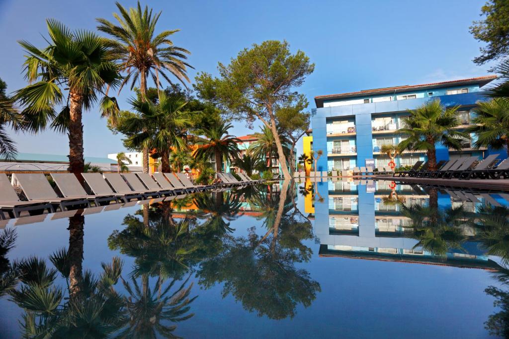 Occidental Menorca Hotel