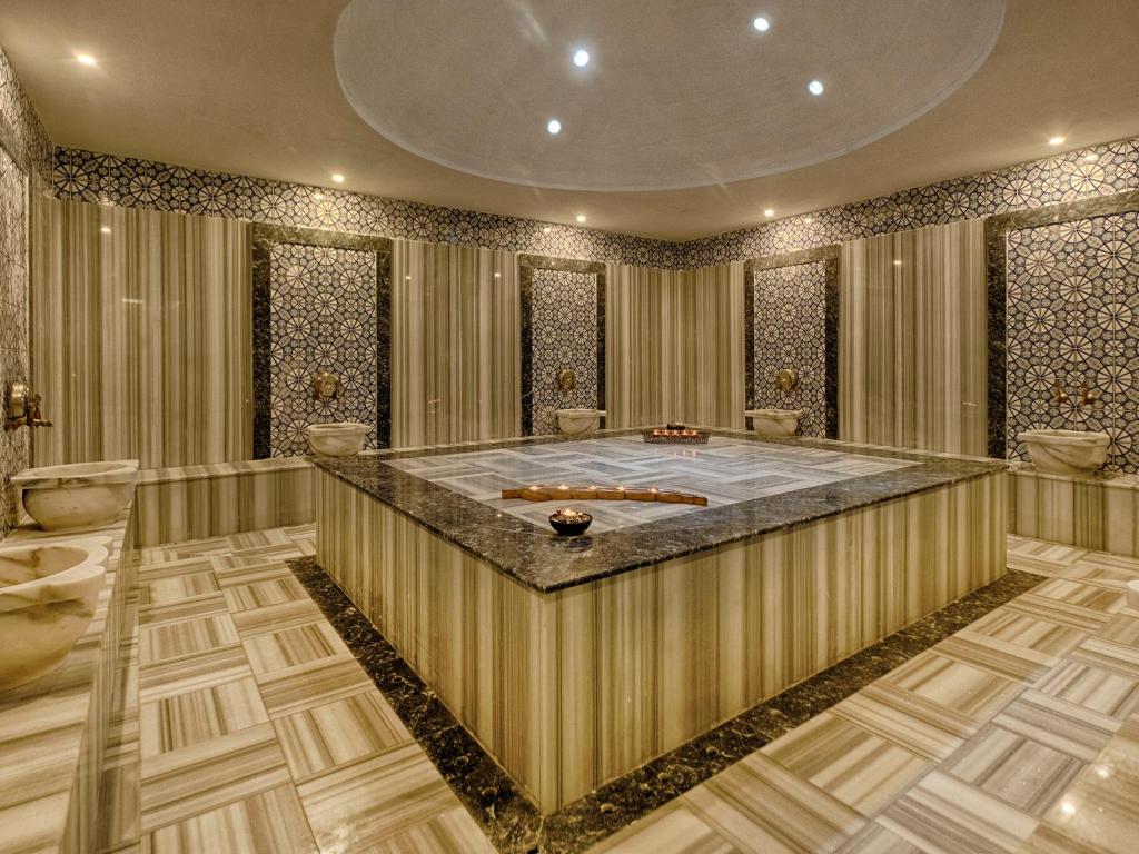 Grand Uysal Beach And Spa Hotel