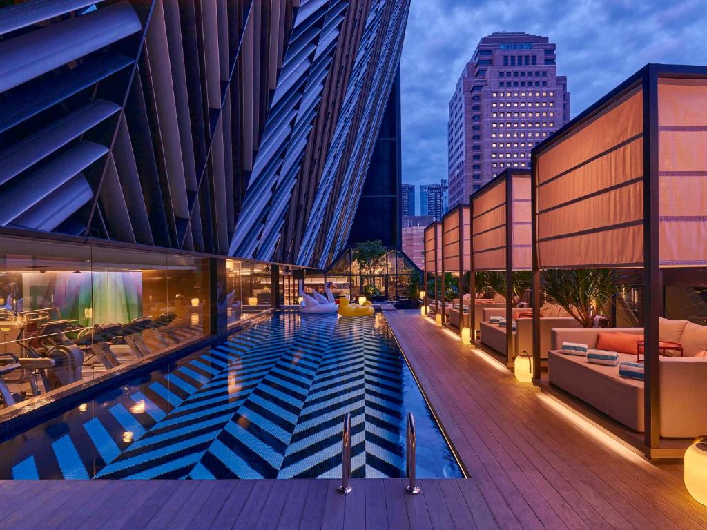 dal travel Pullman Singapore Orchard