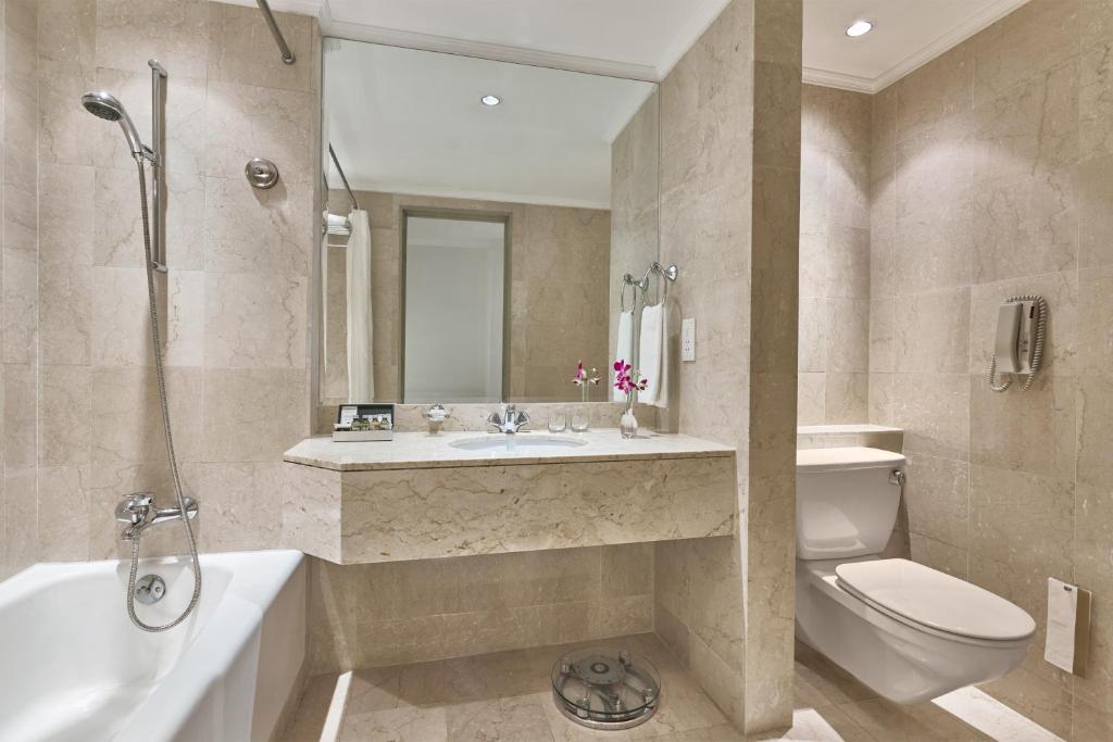 dal travel Goodwood Park Hotel