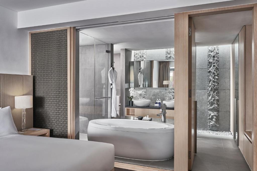 dal travel Singapore Marriott Tang Plaza