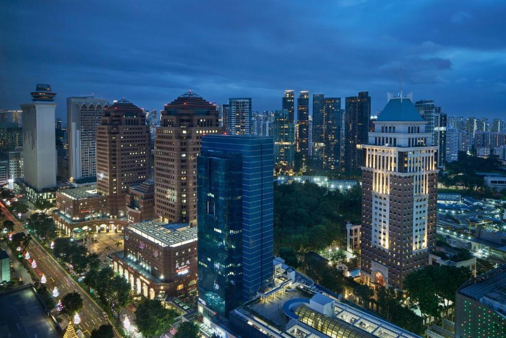 dal travel Singapore Marriott Tang Plaza
