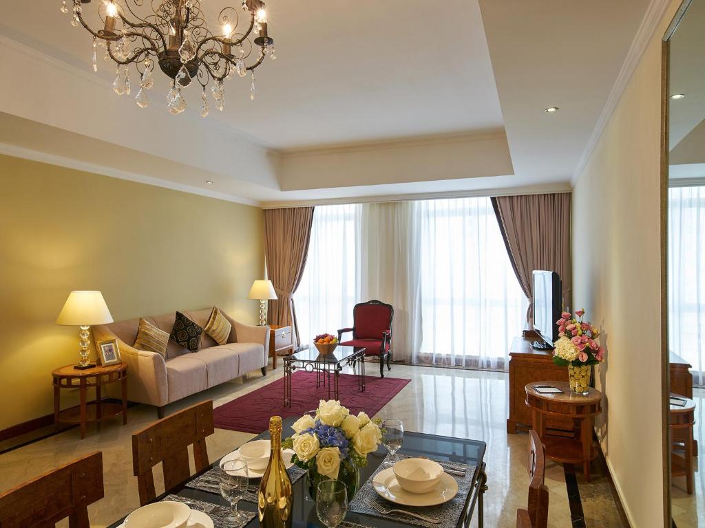 dal travel Orchard Parksuites