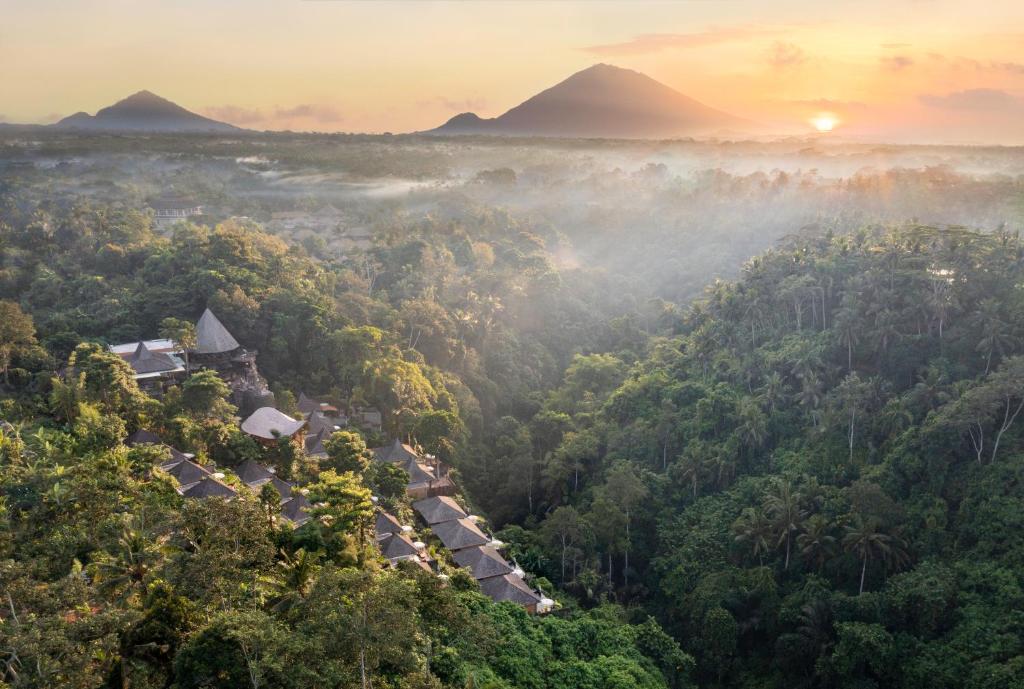 dal travel The Kayon Valley Resort