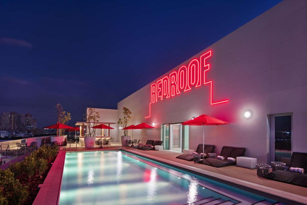 Radisson RED Dubai Silicon Oasis