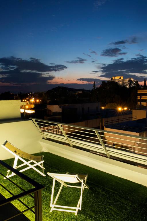 Pi Athens Suites