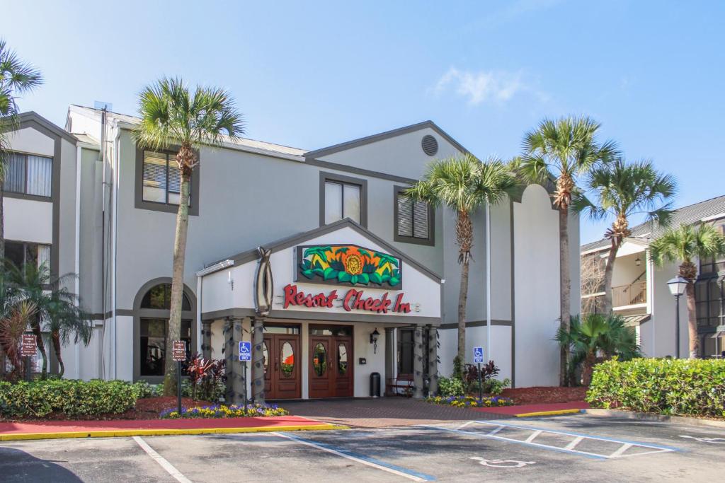 Parkway International Across From Celebration by Diamond Resorts