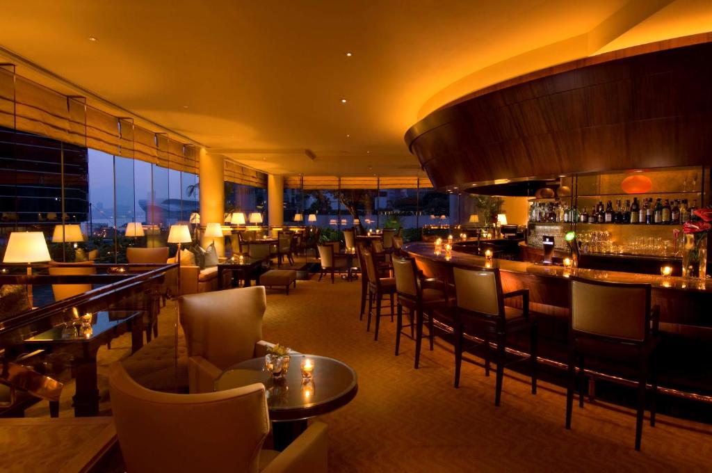 dal travel Conrad Hong Kong