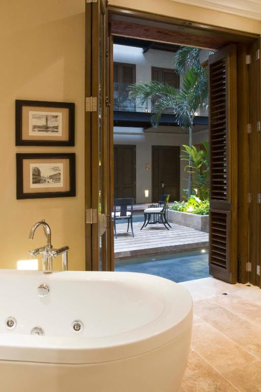 dal travel Bastión Luxury Hotel