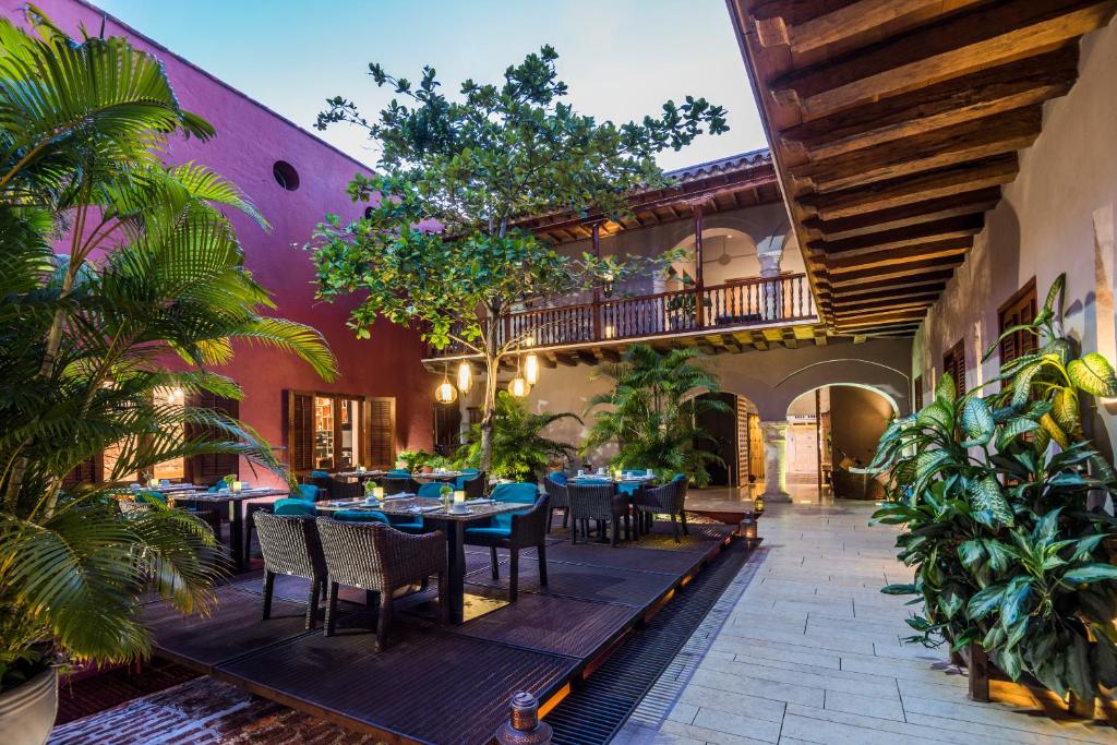 dal travel Ananda Hotel Boutique