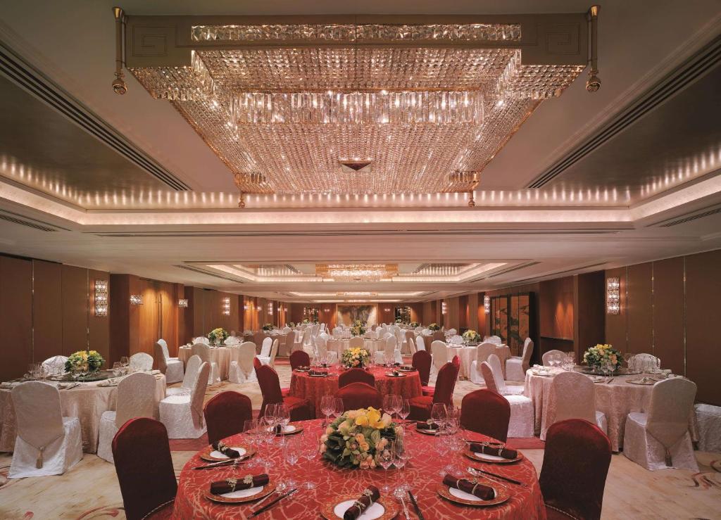 Kowloon Shangri-La, Hong Kong