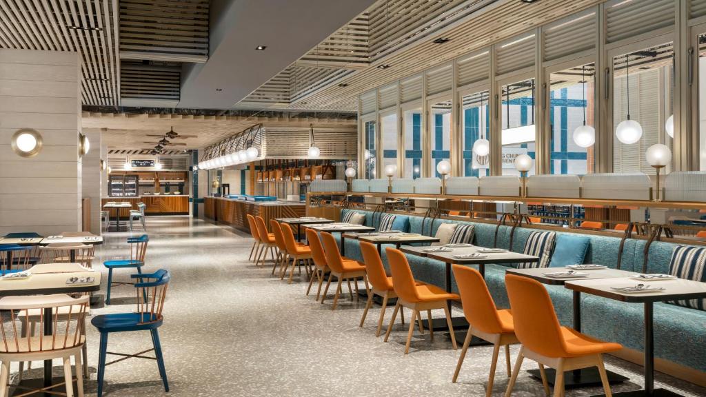 dal travel Four Points By Sheraton Hong Kong, Tung Chung