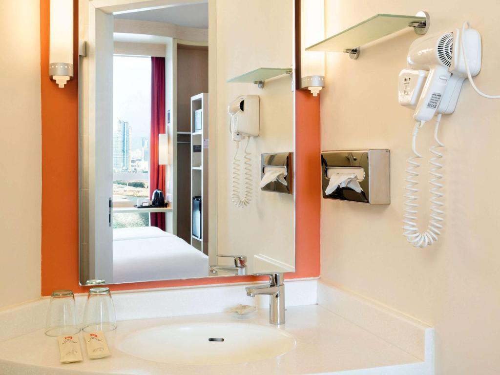 dal travel ibis Hong Kong Central & Sheung Wan Hotel