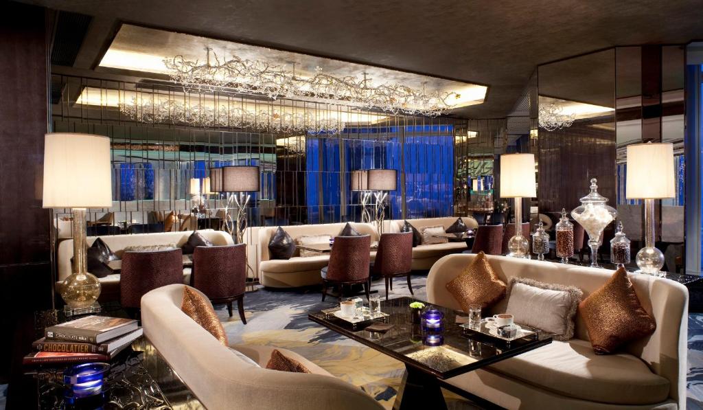dal travel The Ritz-Carlton Hong Kong