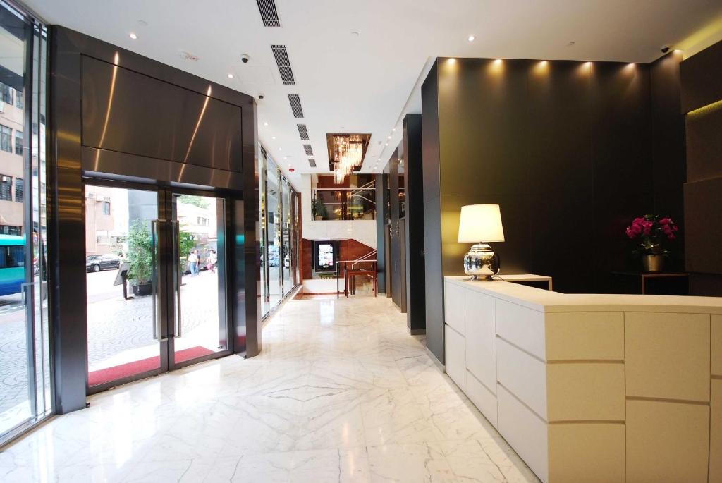 dal travel Stanford Hotel Hong Kong