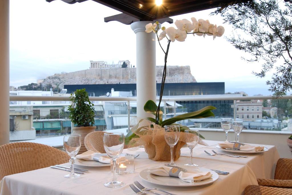 Hera Hotel