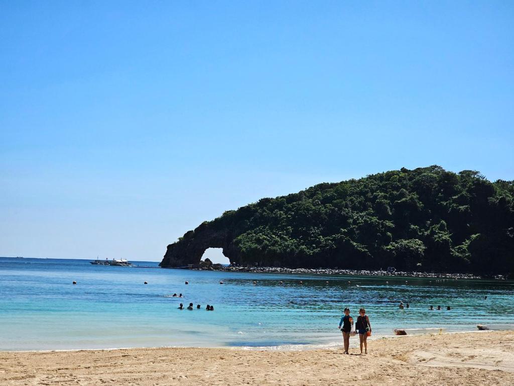 dal travel Evelyn Azure Escapes at Boracay Newcoast