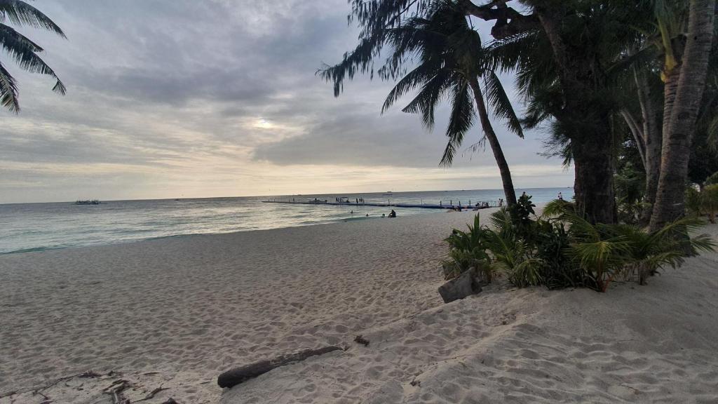 dal travel DiveGurus Boracay Beach Resort
