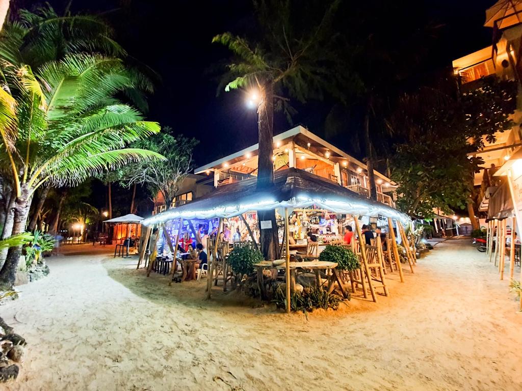 dal travel CocoLoco Boracay Beach Resort