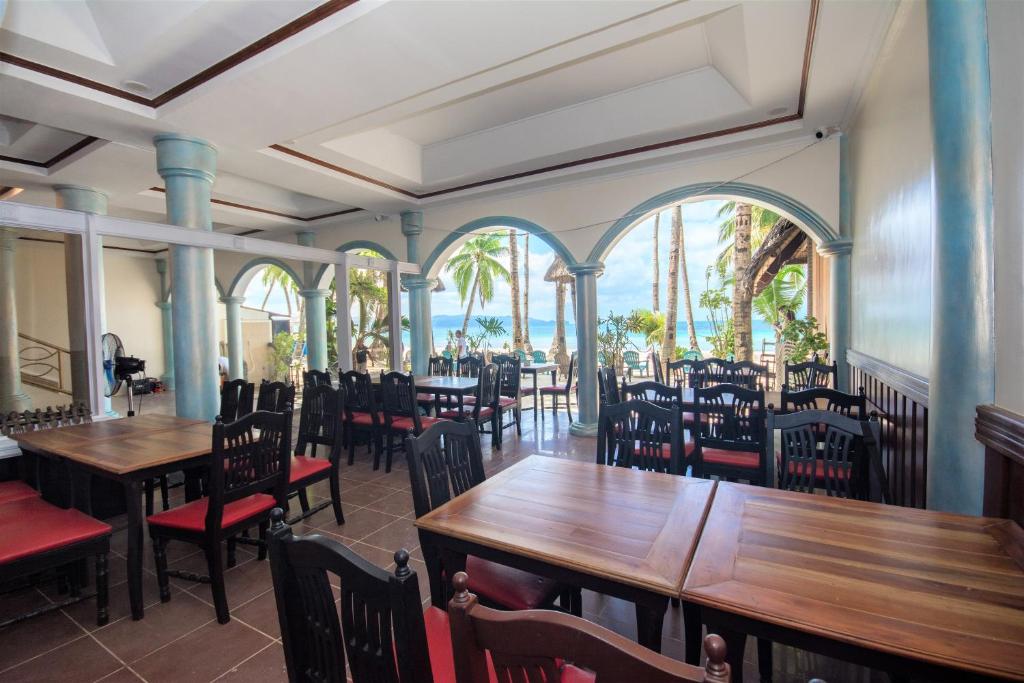 dal travel Royal Park Resort Boracay