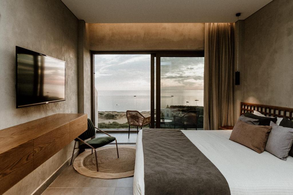 Cavo Zoe Seaside Hotel