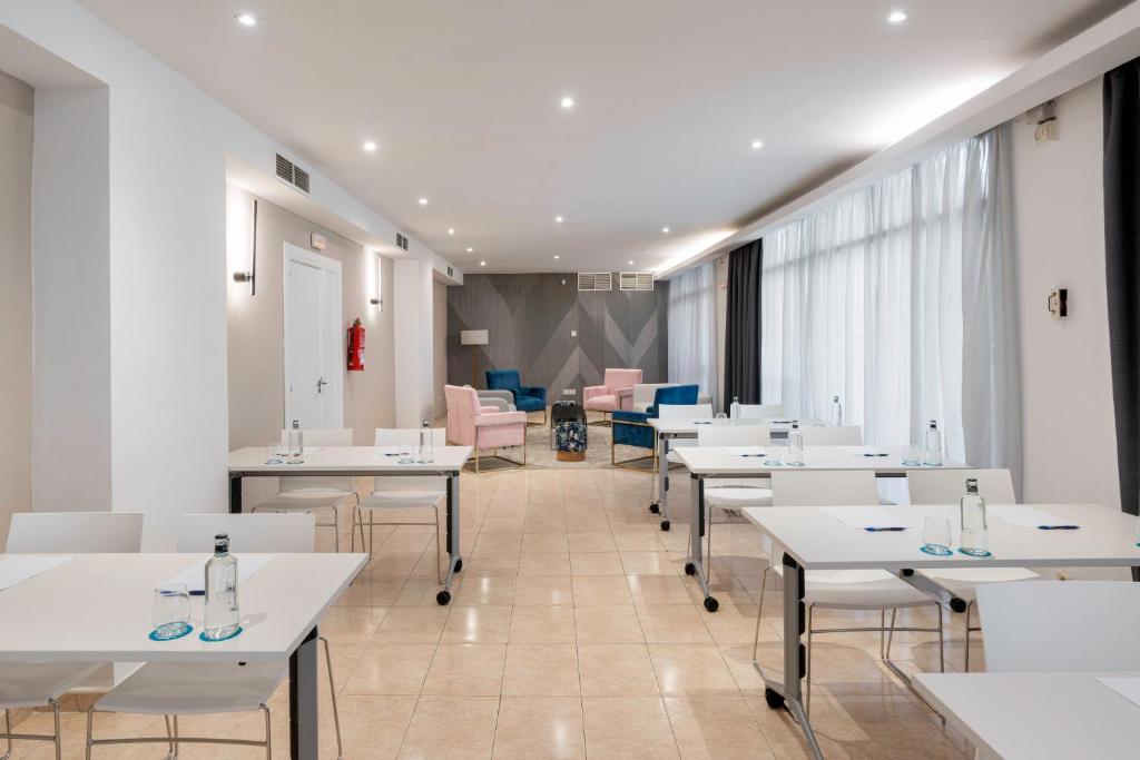 Costa Malaga by Pierre & Vacances – Adults Recommended