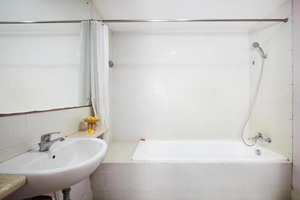 Hotel Grand Santhi