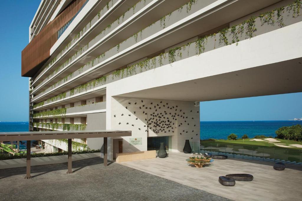 dal travel Dreams Vista Cancun Golf & Spa Resort