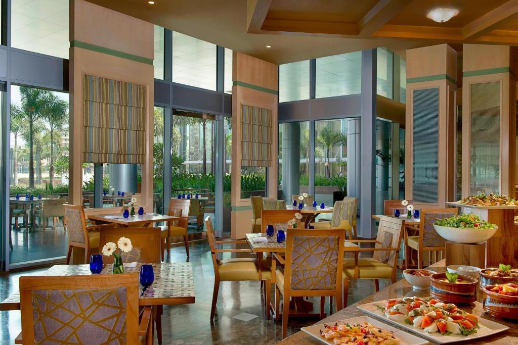 The Nile Ritz-Carlton, Cairo