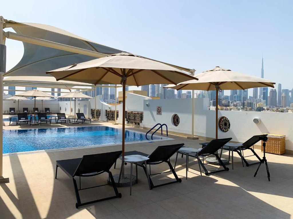 Al Khoory Executive Hotel