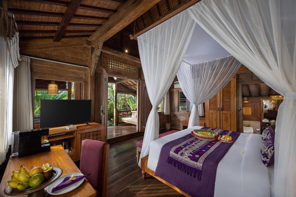 dal travel Pramana Watu Kurung Resort