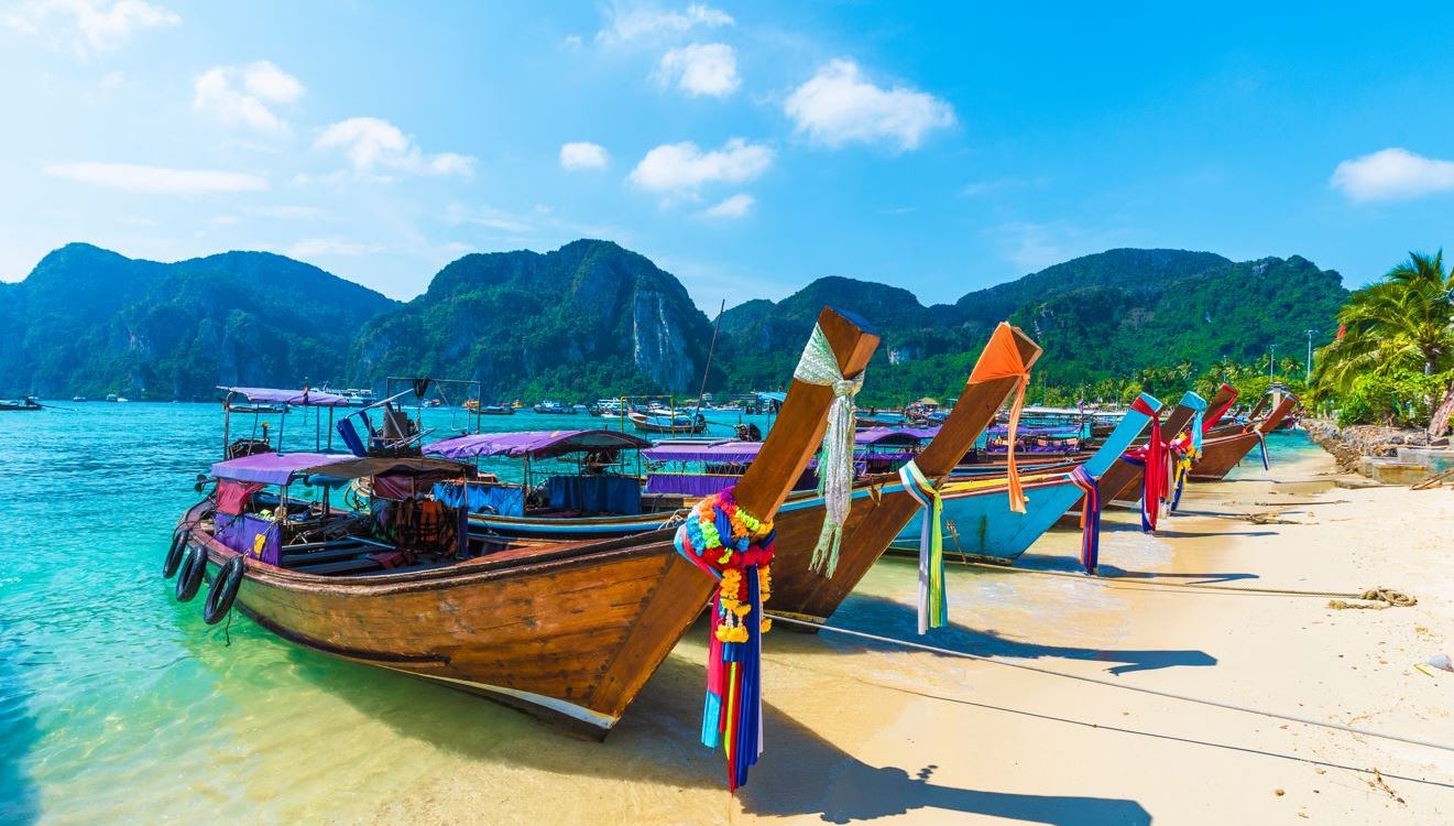 Charter Phuket - Circuit Phuket, Bangkok si Khao Lak