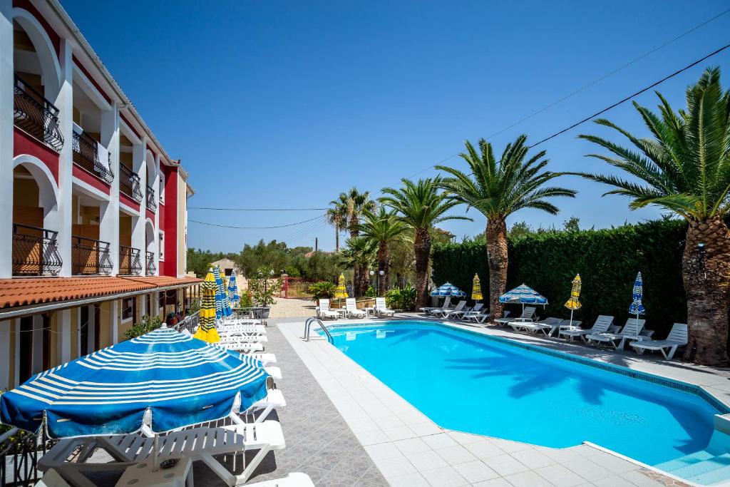 Rose Club Apartments