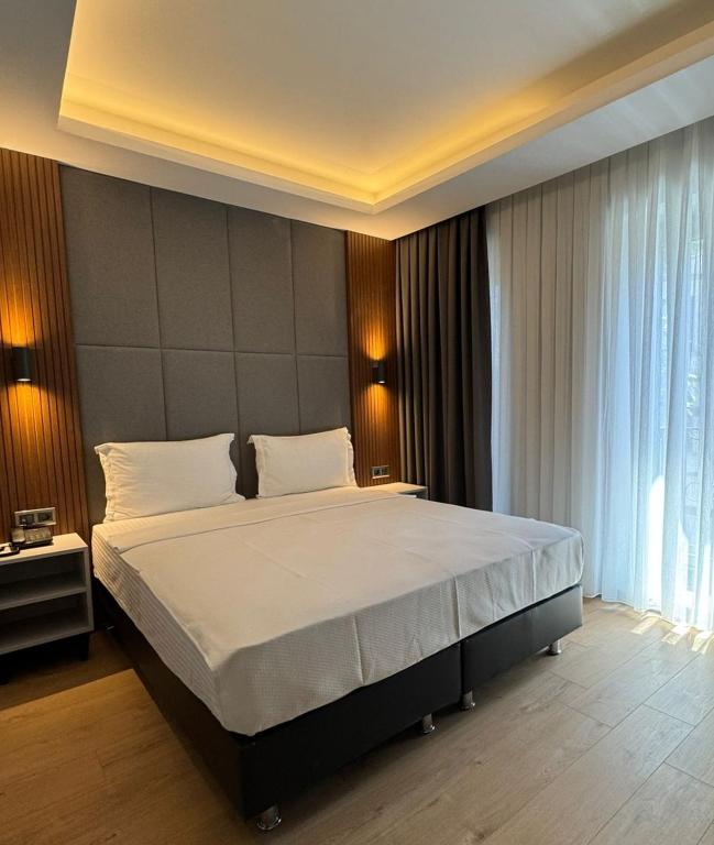 Center Hill Hotel