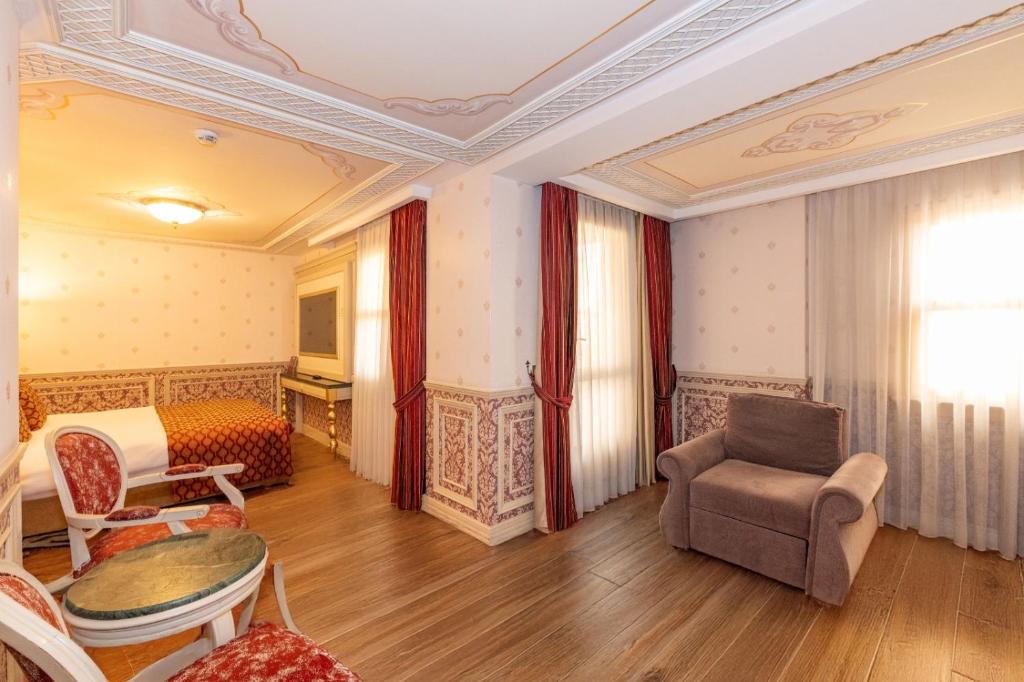 dal travel Meserret Palace Hotel