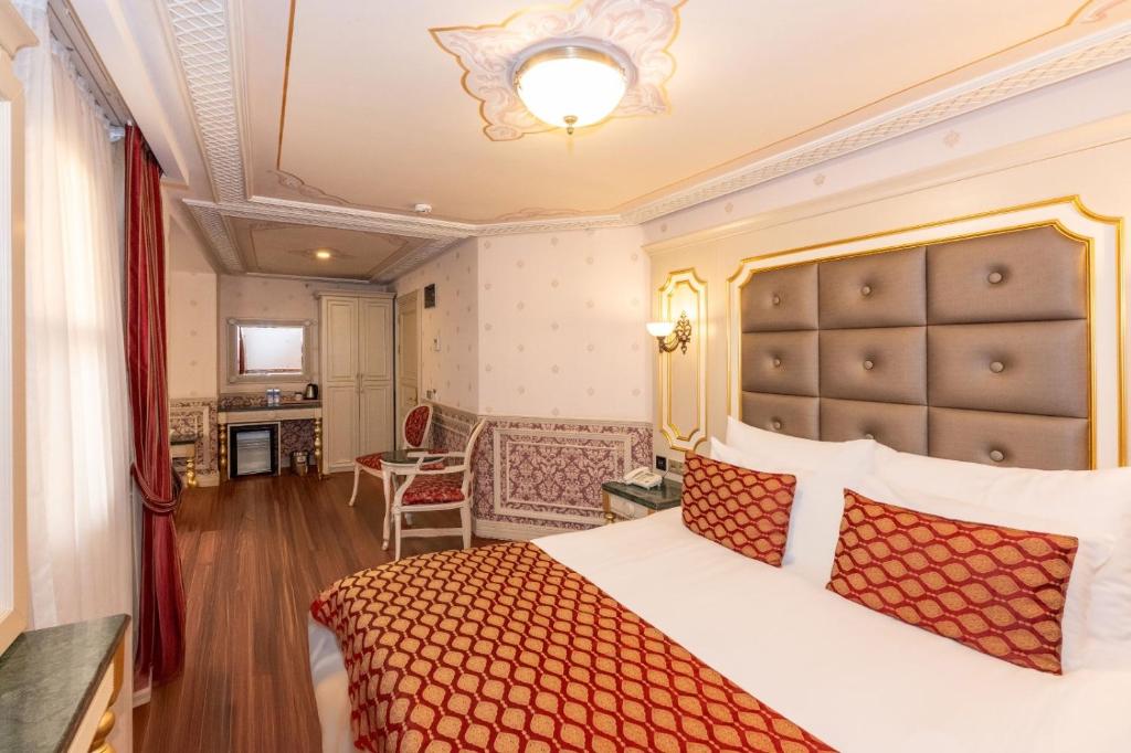 dal travel Meserret Palace Hotel